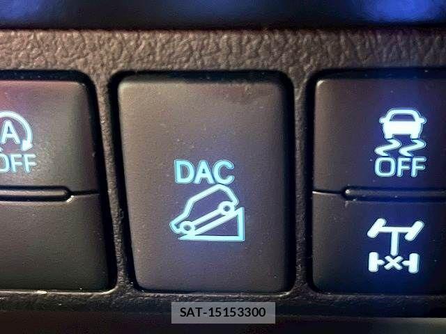 Toyota HILUX 2020-09 7358076-7