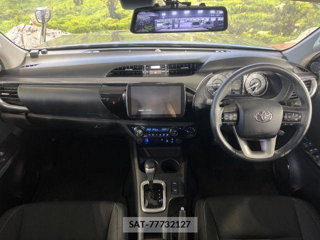 Toyota HILUX 2022-07 7358077-1