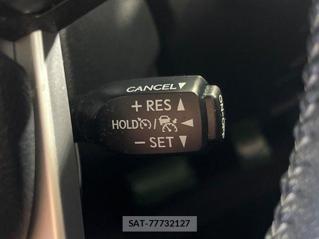 Toyota HILUX 2022-07 7358077-5