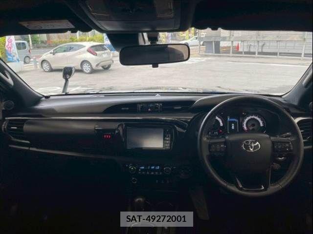 Toyota HILUX 2020-06 7358073-2