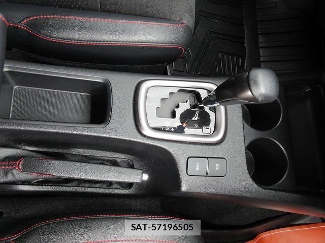 Toyota HILUX 2023-07 7358078-10