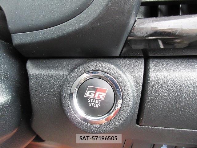Toyota HILUX 2023-07 7358078-12