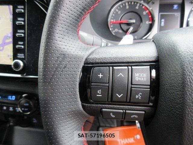 Toyota HILUX 2023-07 7358078-15