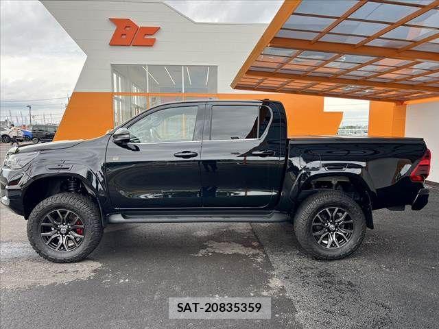 Toyota HILUX 2023-07 7358080-10