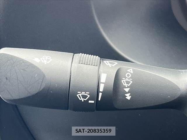 Toyota HILUX 2023-07 7358080-29