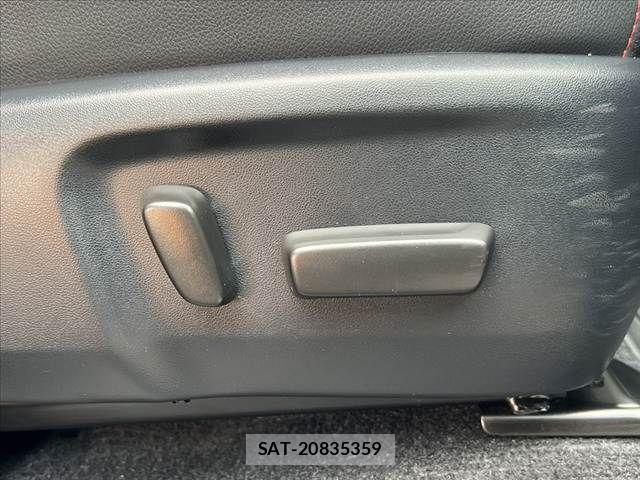 Toyota HILUX 2023-07 7358080-5