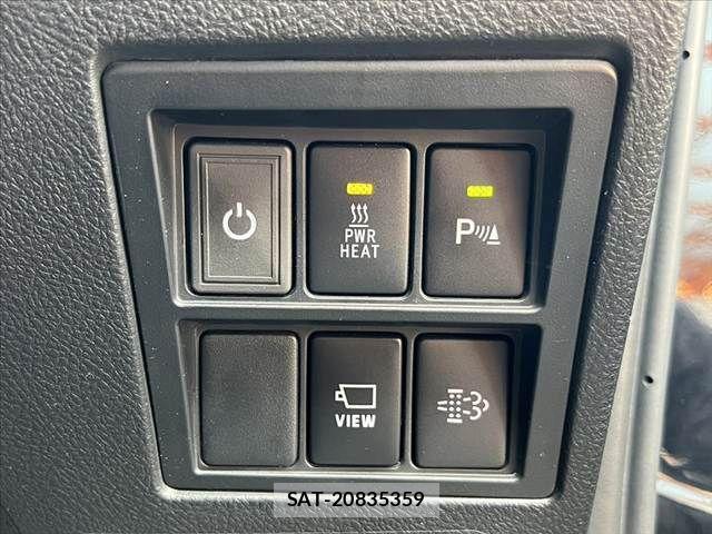 Toyota HILUX 2023-07 7358080-6