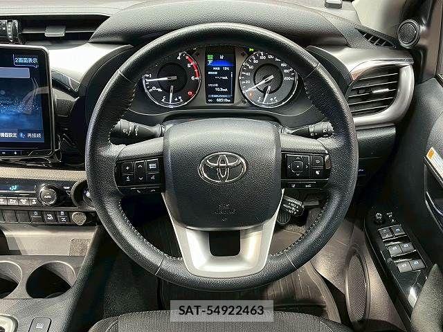 Toyota HILUX 2021-05 7358079-12