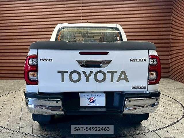 Toyota HILUX 2021-05 7358079-18