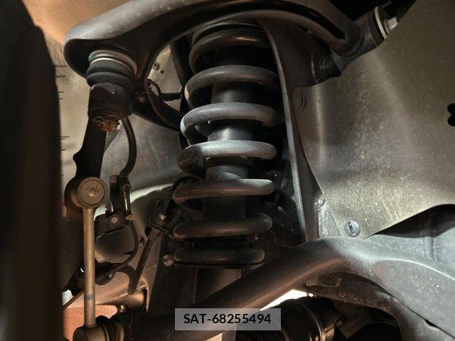 Toyota HILUX 2022-02 7392358-19