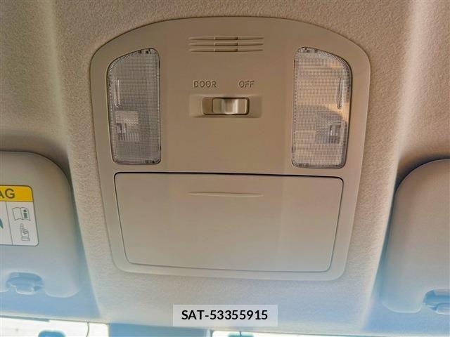Toyota HILUX 2022-09 7392355-25