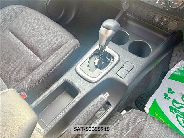 Toyota HILUX 2022-09 7392355-27