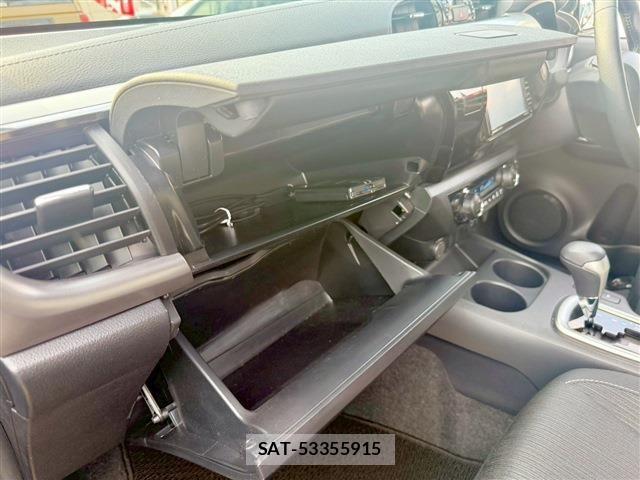 Toyota HILUX 2022-09 7392355-29