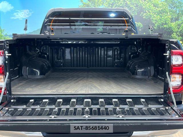 Toyota HILUX 2022-12 7454763-9