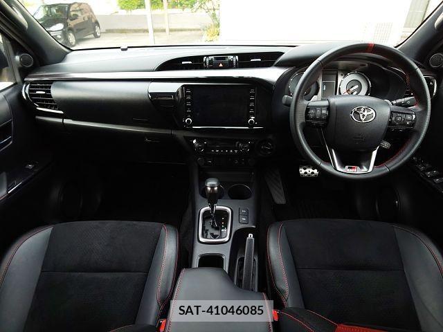 Toyota HILUX 2024-05 7454761-1