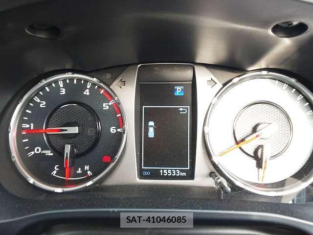 Toyota HILUX 2024-05 7454761-4