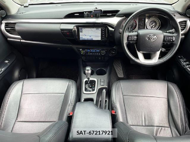 Toyota HILUX 2021-10 7454764-1