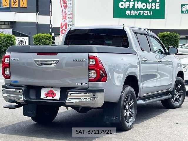 Toyota HILUX 2021-10 7454764-2
