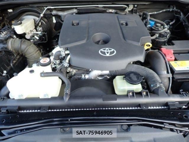Toyota HILUX 2019-05 7454765-28