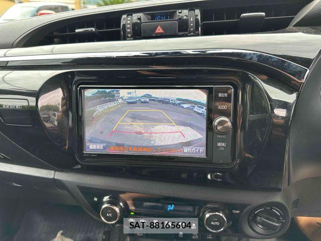 Toyota HILUX 2019-02 7508835-20