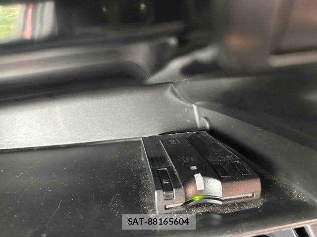 Toyota HILUX 2019-02 7508835-21