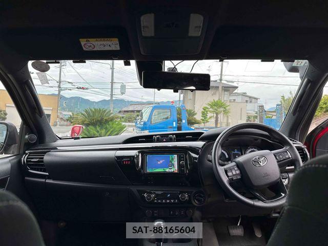 Toyota HILUX 2019-02 7508835-22