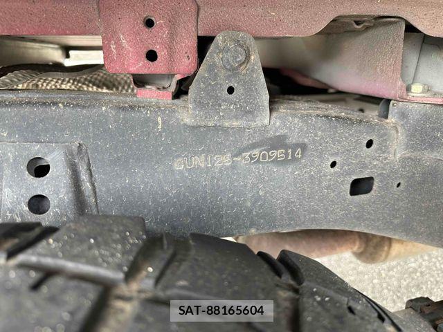 Toyota HILUX 2019-02 7508835-25