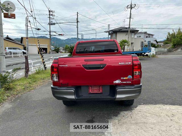 Toyota HILUX 2019-02 7508835-6