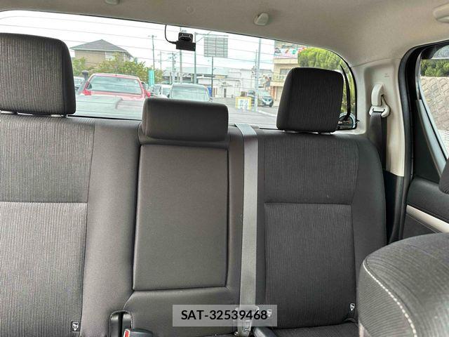 Toyota HILUX 2022-01 7508829-14