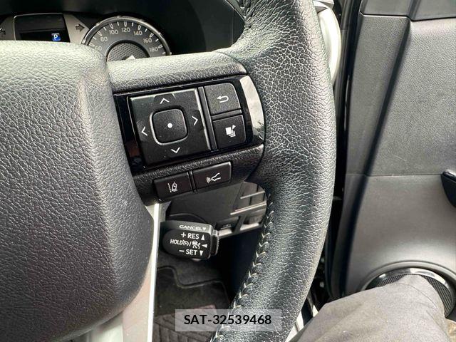 Toyota HILUX 2022-01 7508829-17