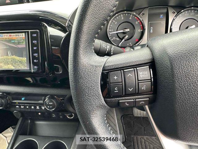 Toyota HILUX 2022-01 7508829-18