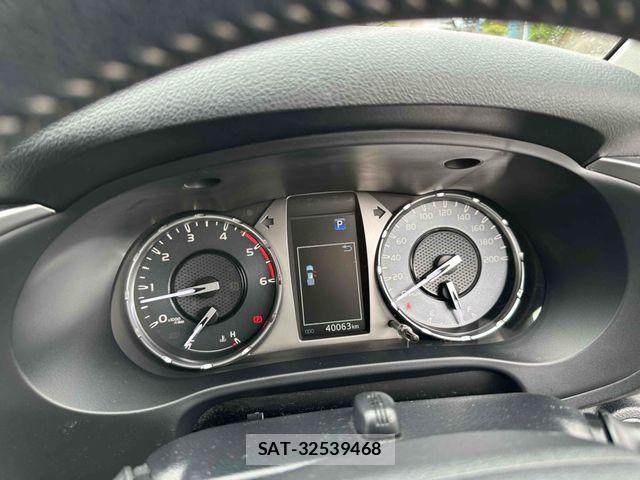 Toyota HILUX 2022-01 7508829-19