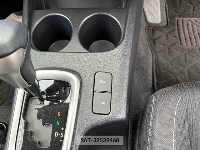 Toyota HILUX 2022-01 7508829-21