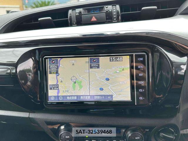 Toyota HILUX 2022-01 7508829-23