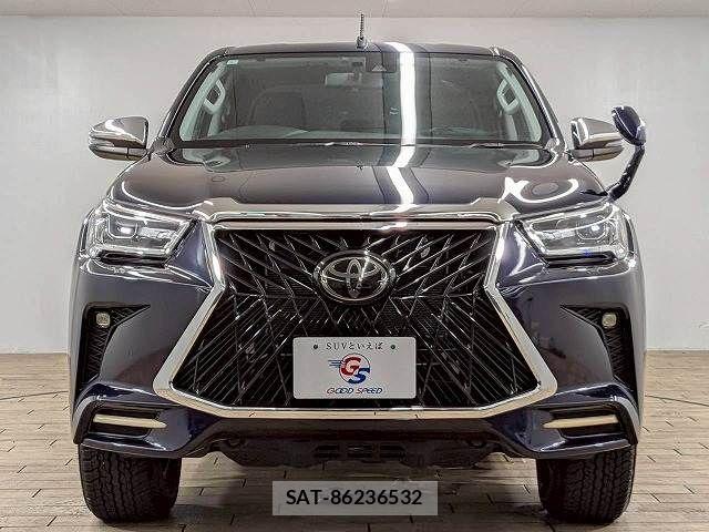 Toyota HILUX 2023-05 7500885-11