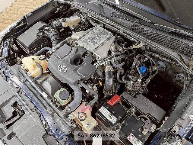 Toyota HILUX 2023-05 7500885-16