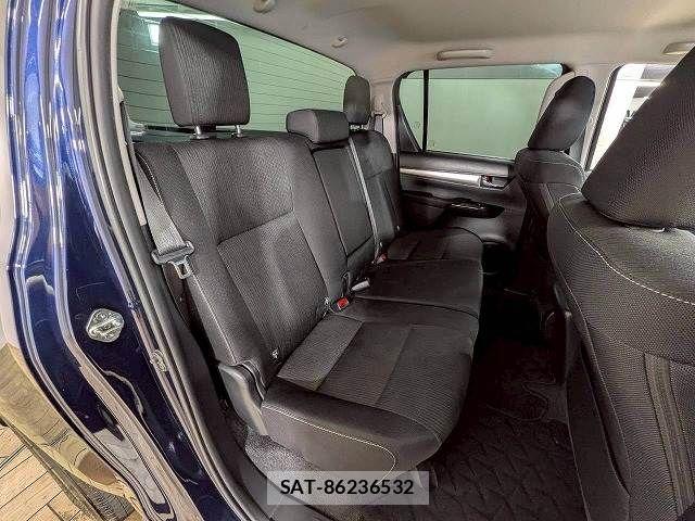 Toyota HILUX 2023-05 7500885-5