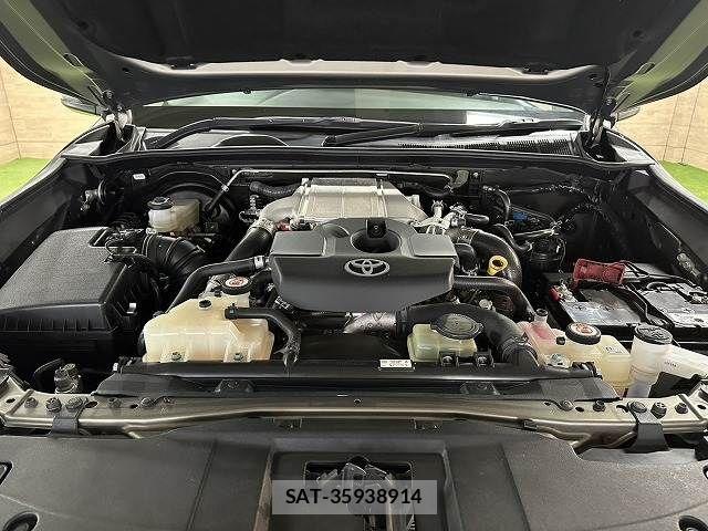 Toyota HILUX 2022-10 7500882-12