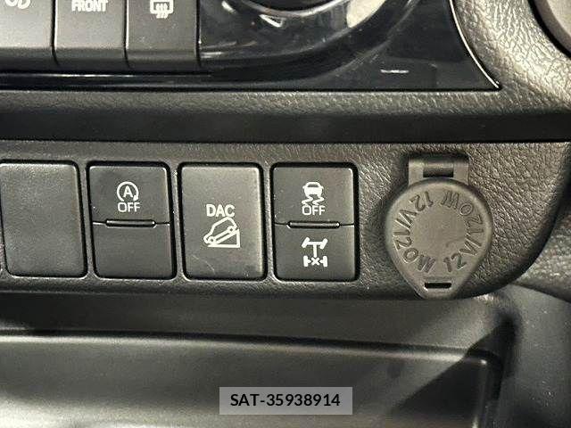 Toyota HILUX 2022-10 7500882-6