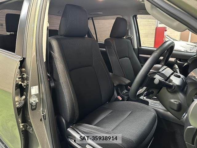 Toyota HILUX 2022-10 7500882-8