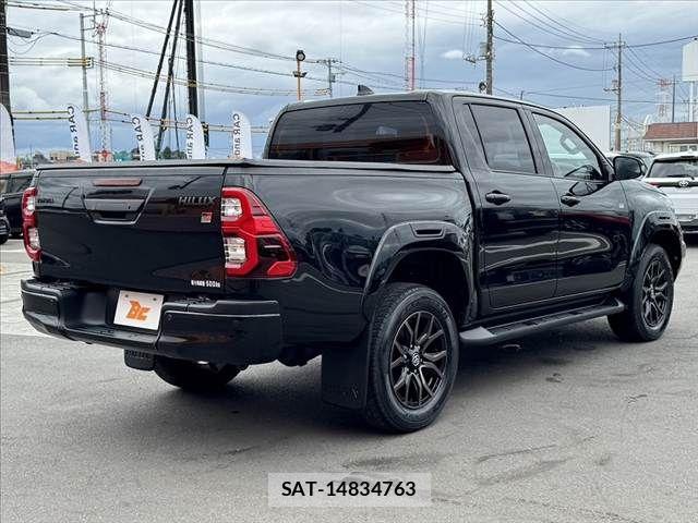 Toyota HILUX 2022-01 7500884-14