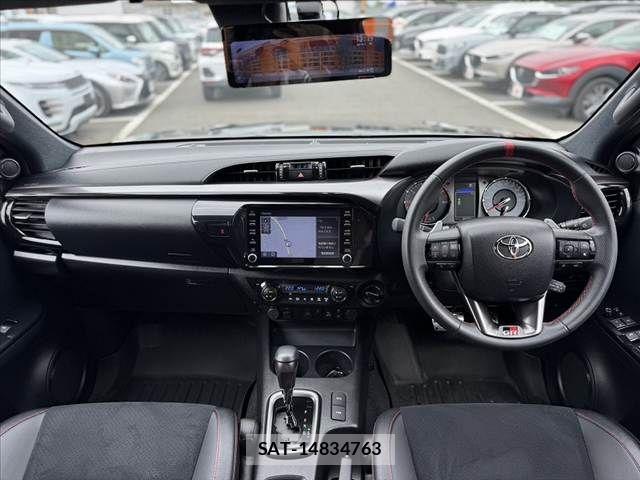 Toyota HILUX 2022-01 7500884-1