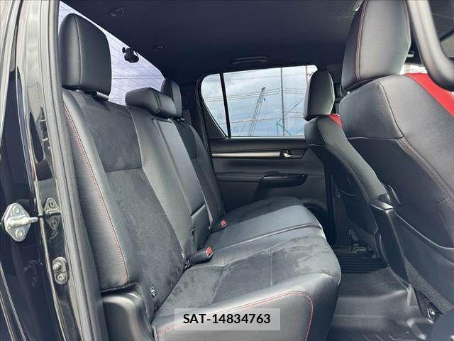 Toyota HILUX 2022-01 7500884-19