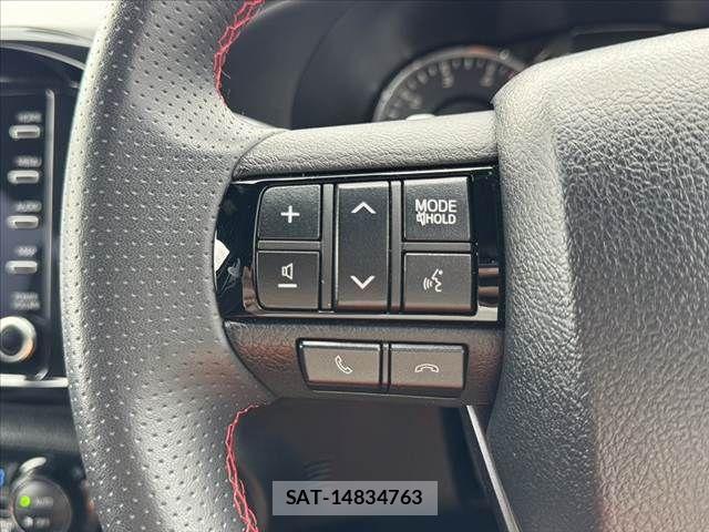 Toyota HILUX 2022-01 7500884-23