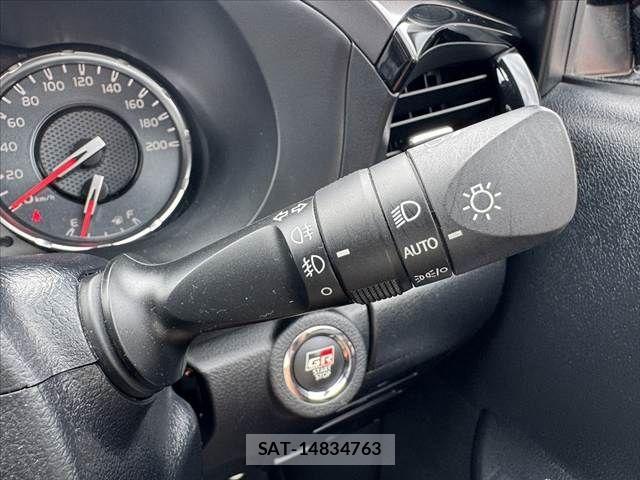 Toyota HILUX 2022-01 7500884-26