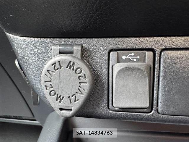 Toyota HILUX 2022-01 7500884-28