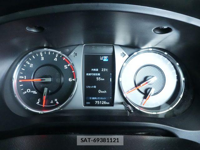 Toyota HILUX 2023-05 7500886-14