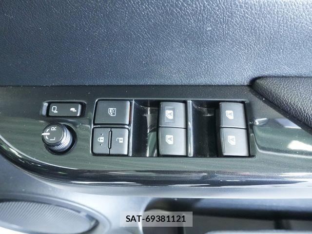 Toyota HILUX 2023-05 7500886-20