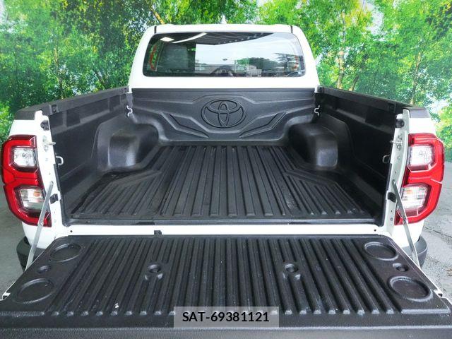 Toyota HILUX 2023-05 7500886-28