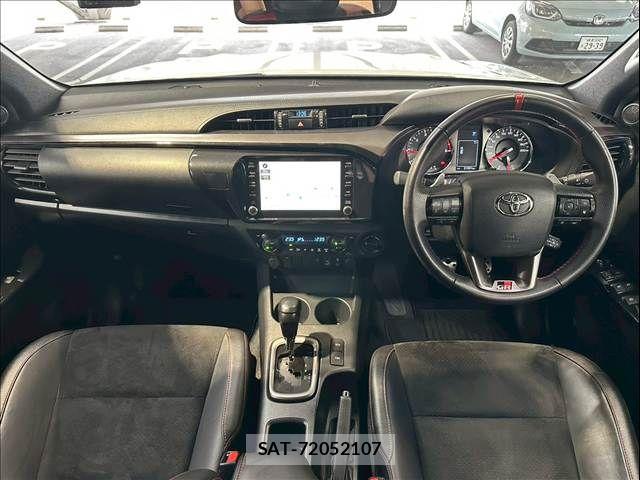 Toyota HILUX 2023-07 7500881-2